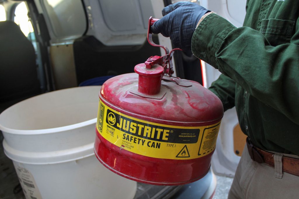 How to Dispose of Old Gas